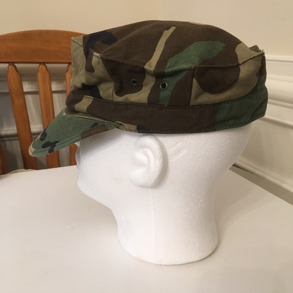US Woodland Camo Marine Corps Utility Cap w Emblem -- Size XL - Picture 4 of 4